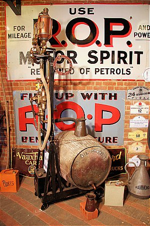 VICTORY CART PUMP - click to enlarge